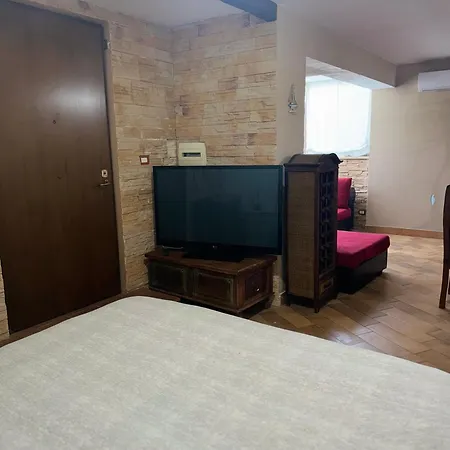 Taverna Anto Appartement *